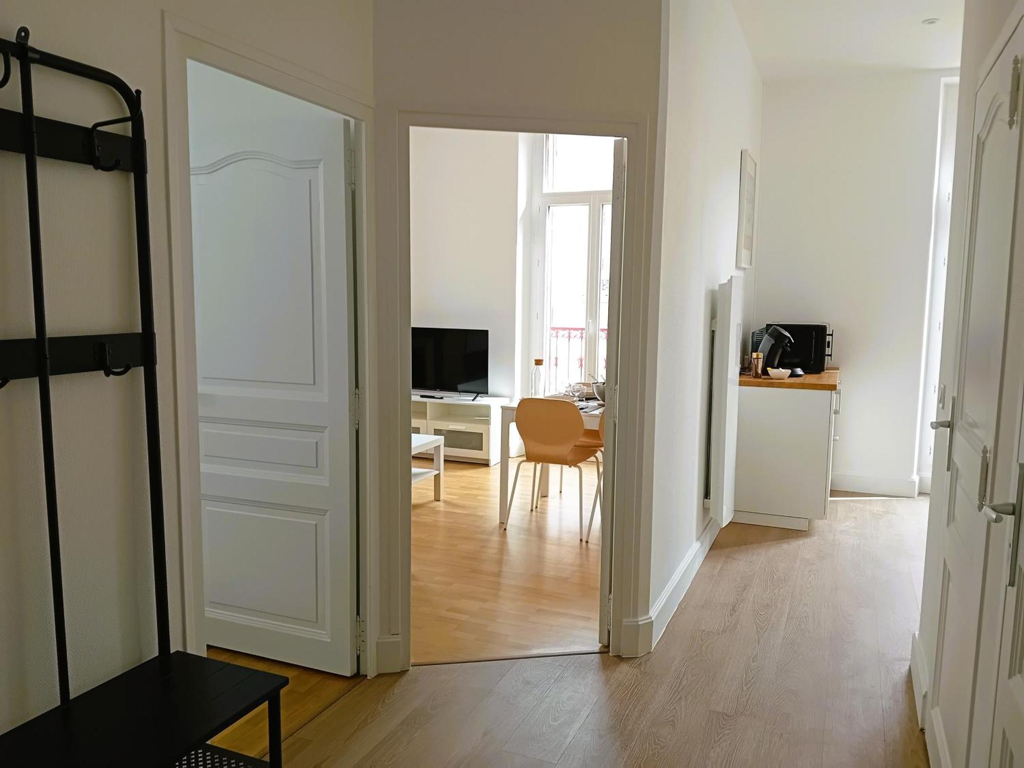 102 - Appart Renove Avec Grand Salon Et 1 Chambre - Tram Et Clinique Mutualiste A 1 Min Grenoble Extérieur photo
