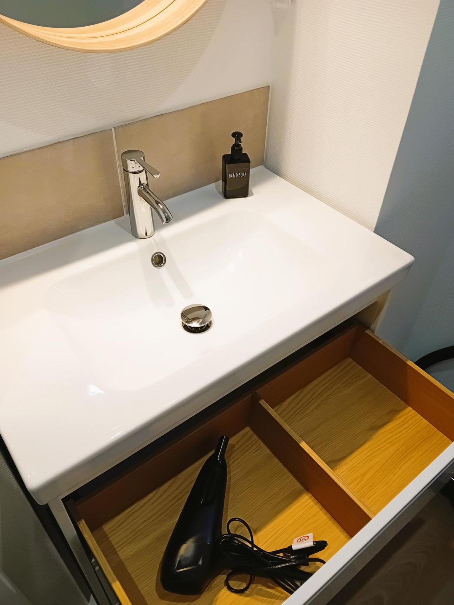 102 - Appart Renove Avec Grand Salon Et 1 Chambre - Tram Et Clinique Mutualiste A 1 Min Grenoble Extérieur photo