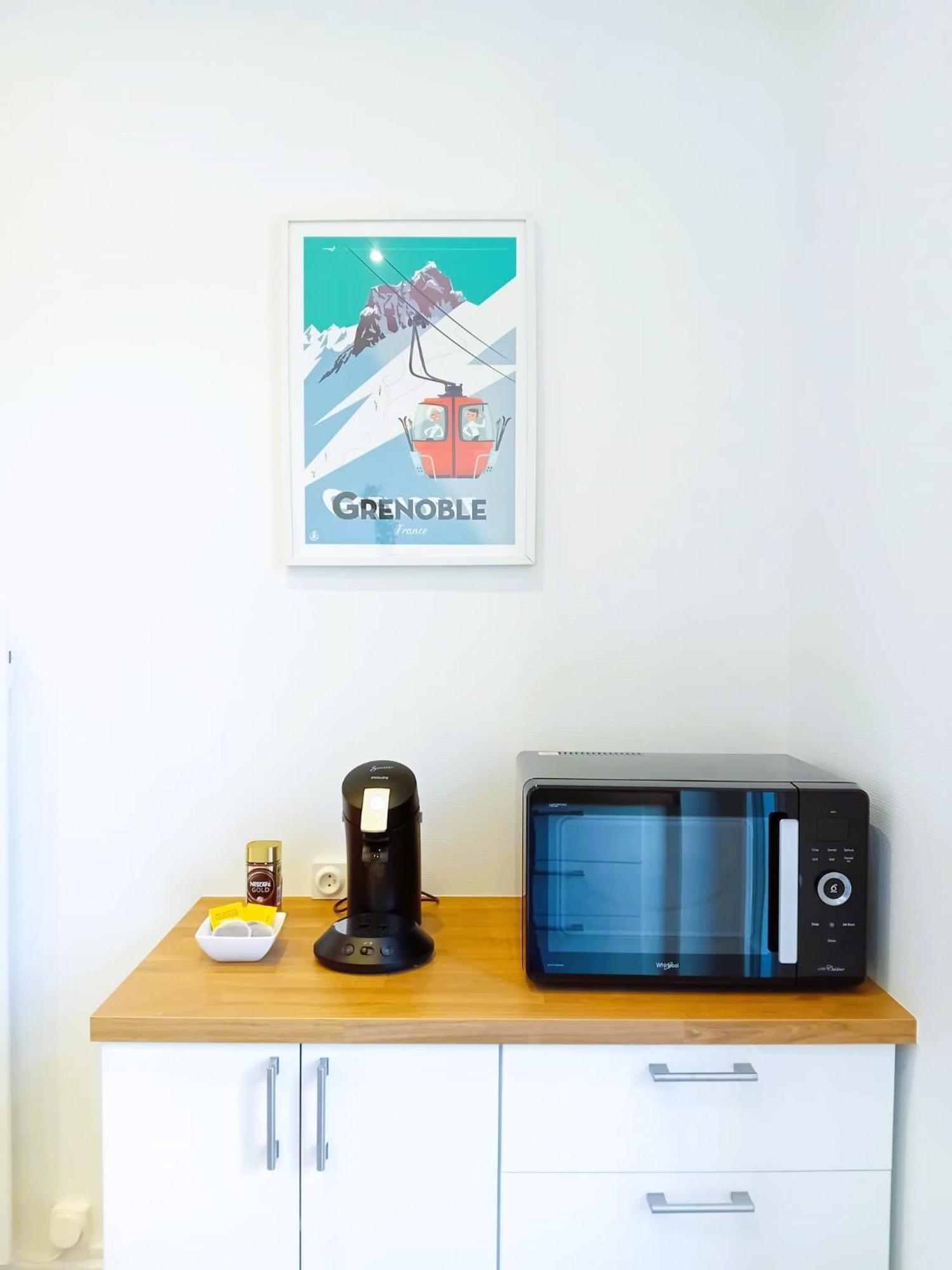 102 - Appart Renove Avec Grand Salon Et 1 Chambre - Tram Et Clinique Mutualiste A 1 Min Grenoble Extérieur photo